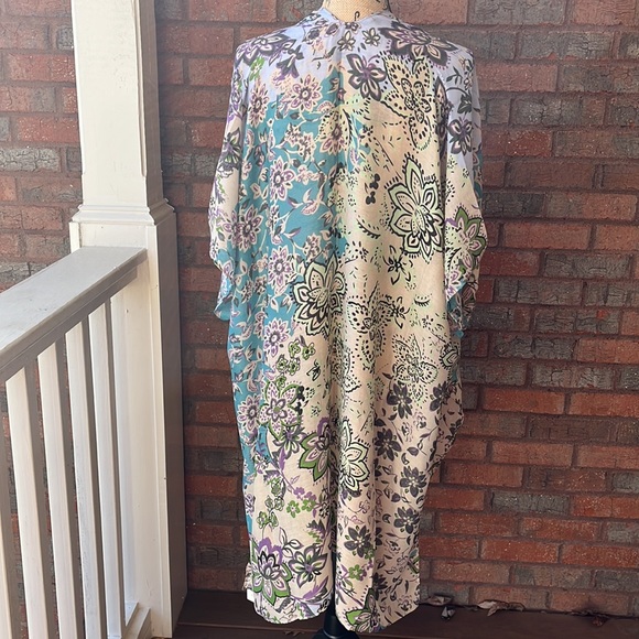 Bohemian Multi Floral Pattern Cardigan Kimono Coverup - Picture 11 of 14